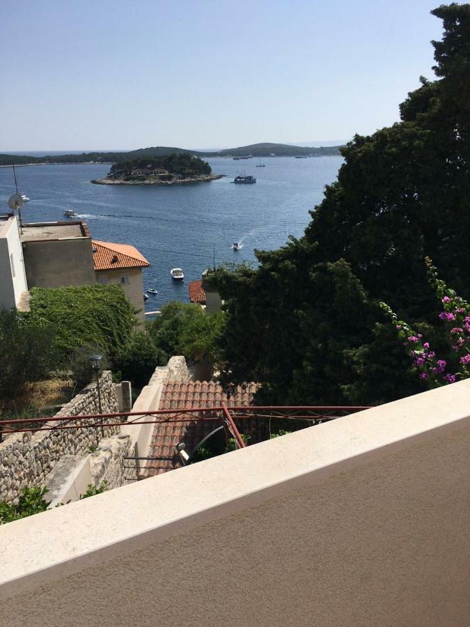 Goran'S Place Hvar Town Exterior photo